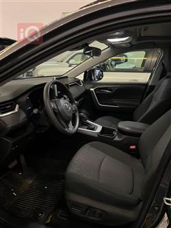 تۆیۆتا ڕاڤ 4